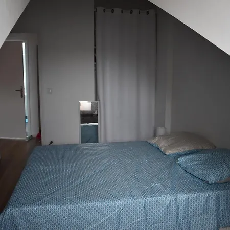 A 100 M De La Climatise Apartament Cannes