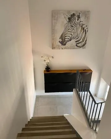 à 100 M De La Cannes